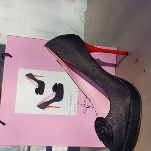 Sexy Black Rose Thorn Heels